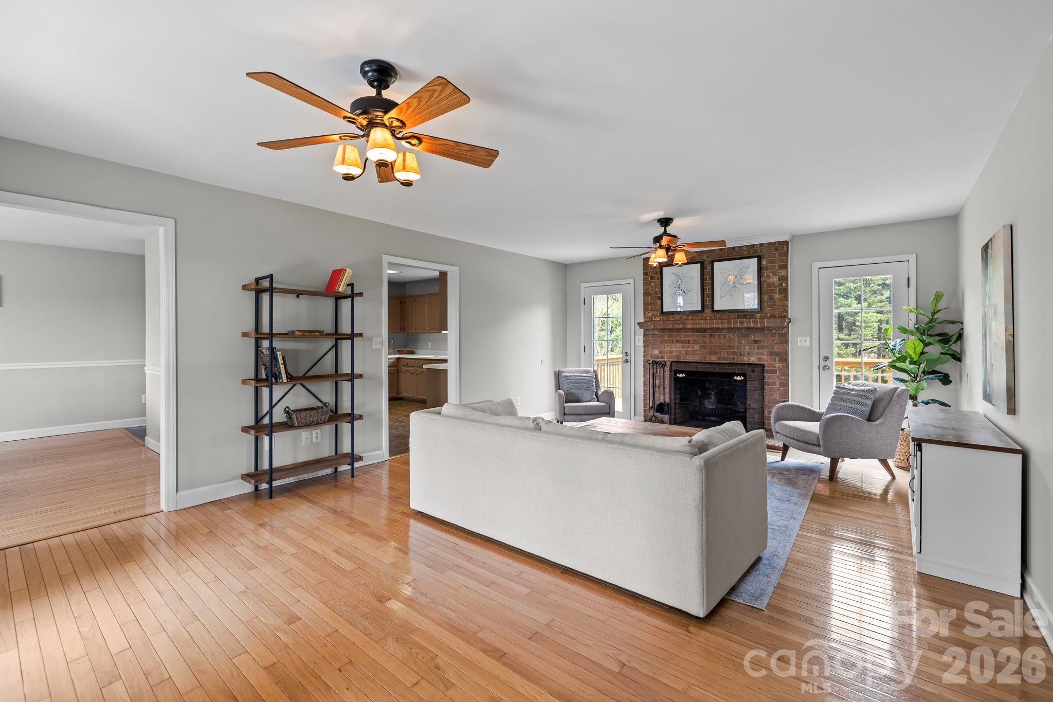 Cameron Acres - Residential