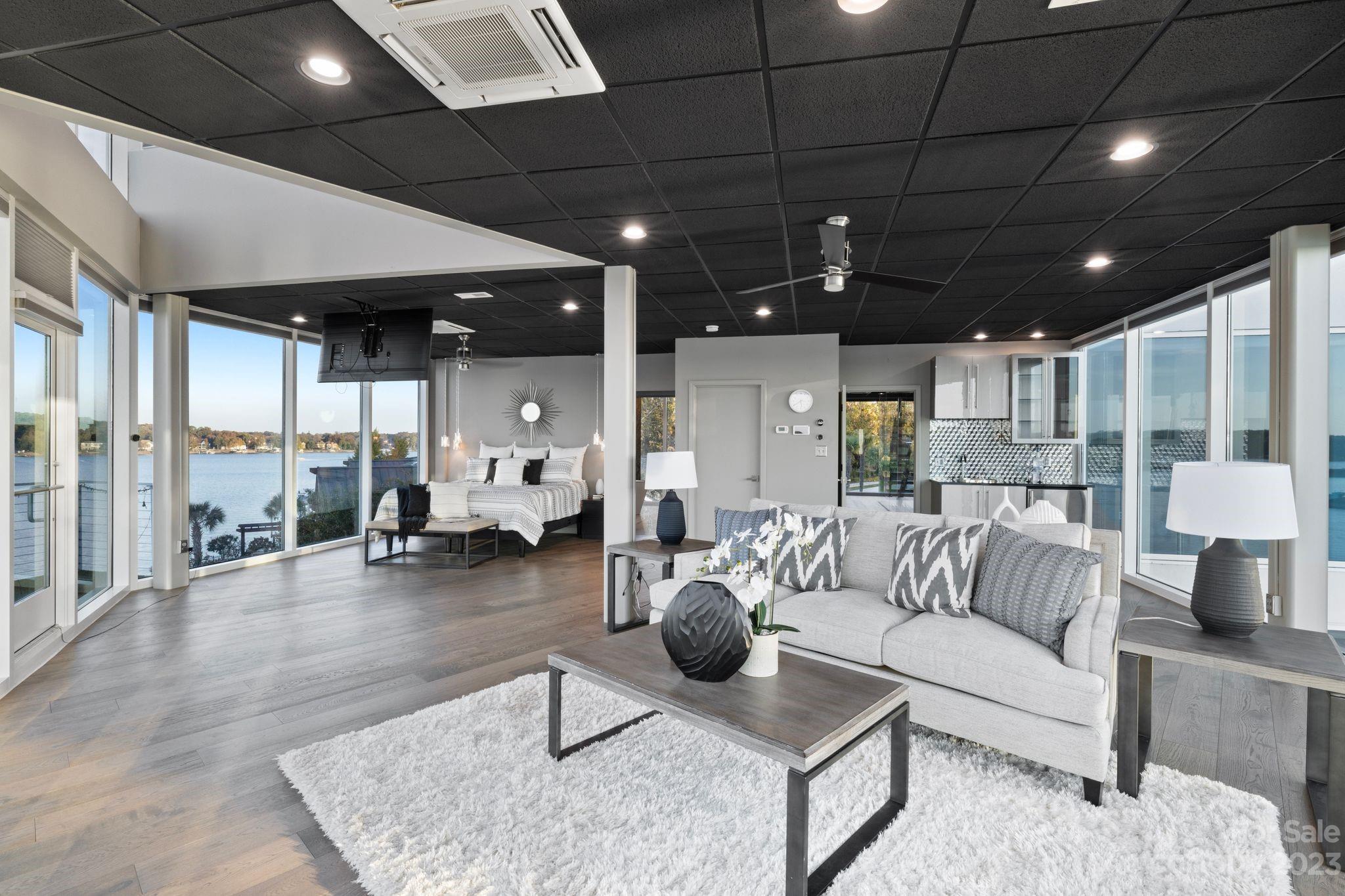 Kiser Island - Residential