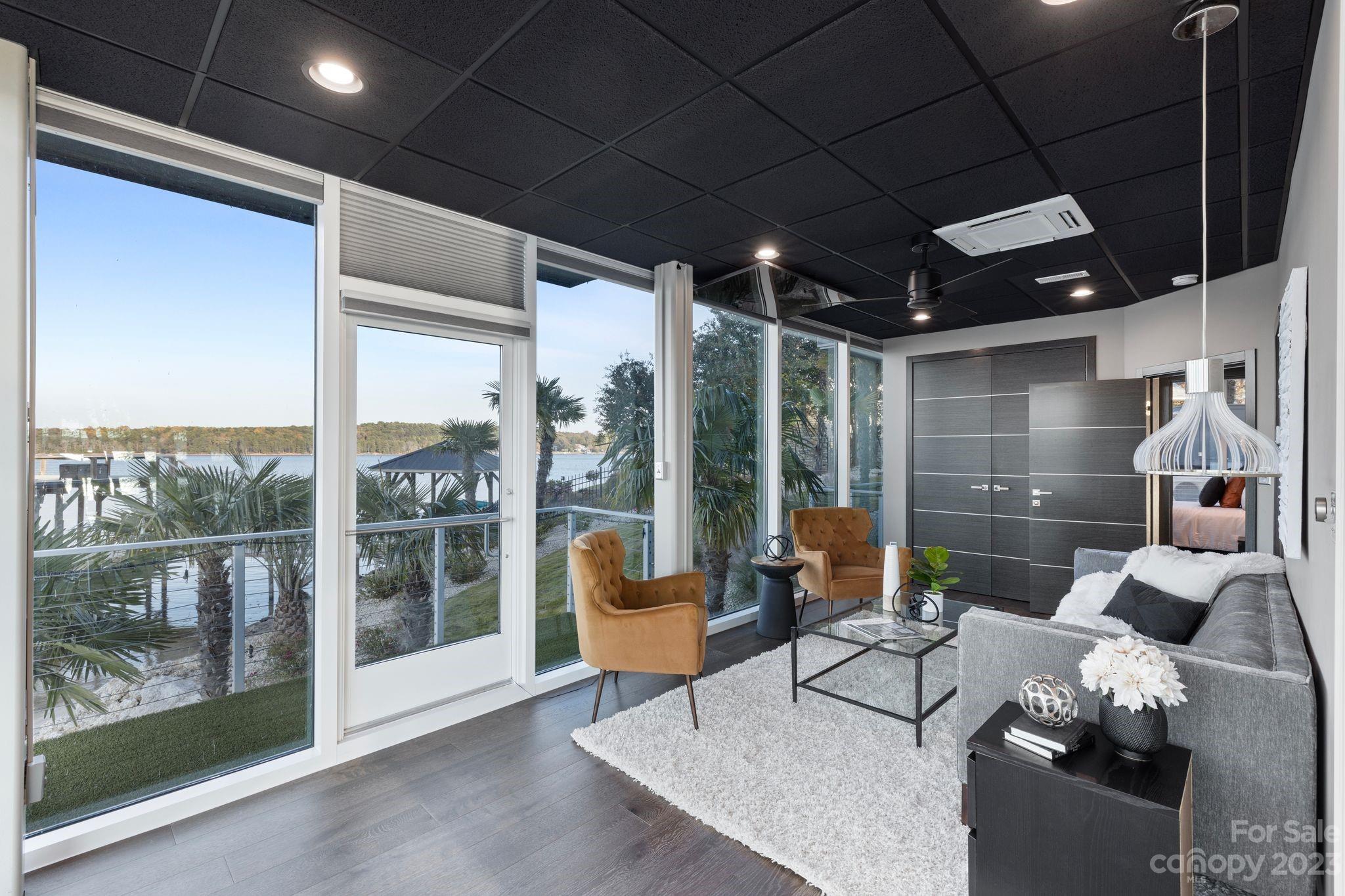 Kiser Island - Residential