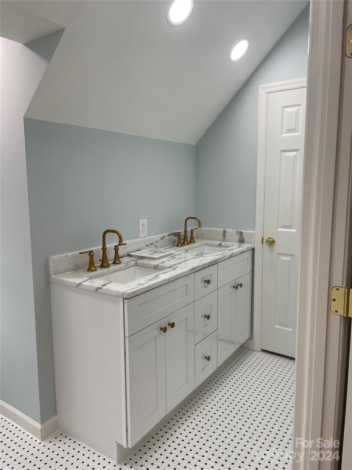 Blackberry Hills - Residential