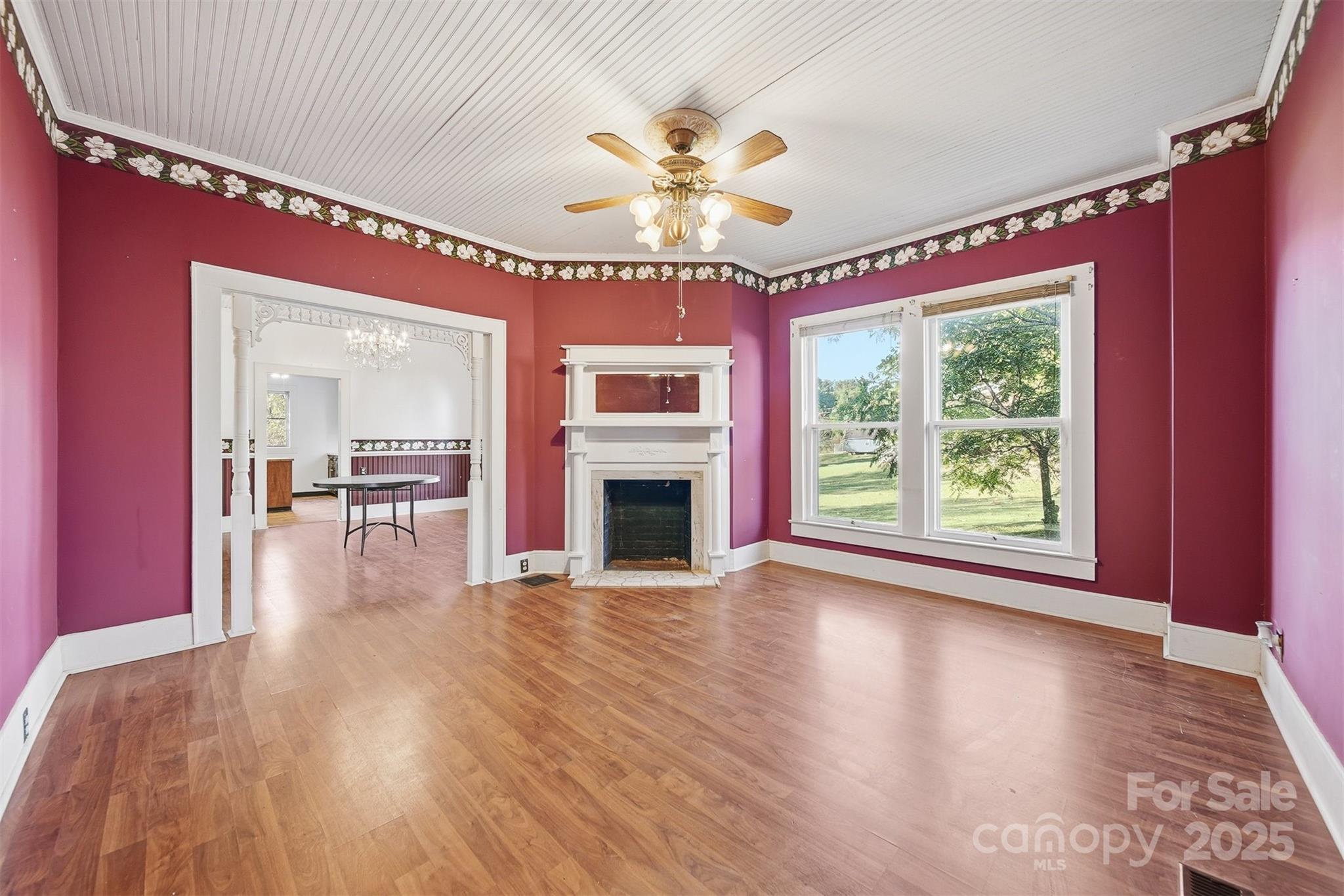 105 2nd Avenue SW