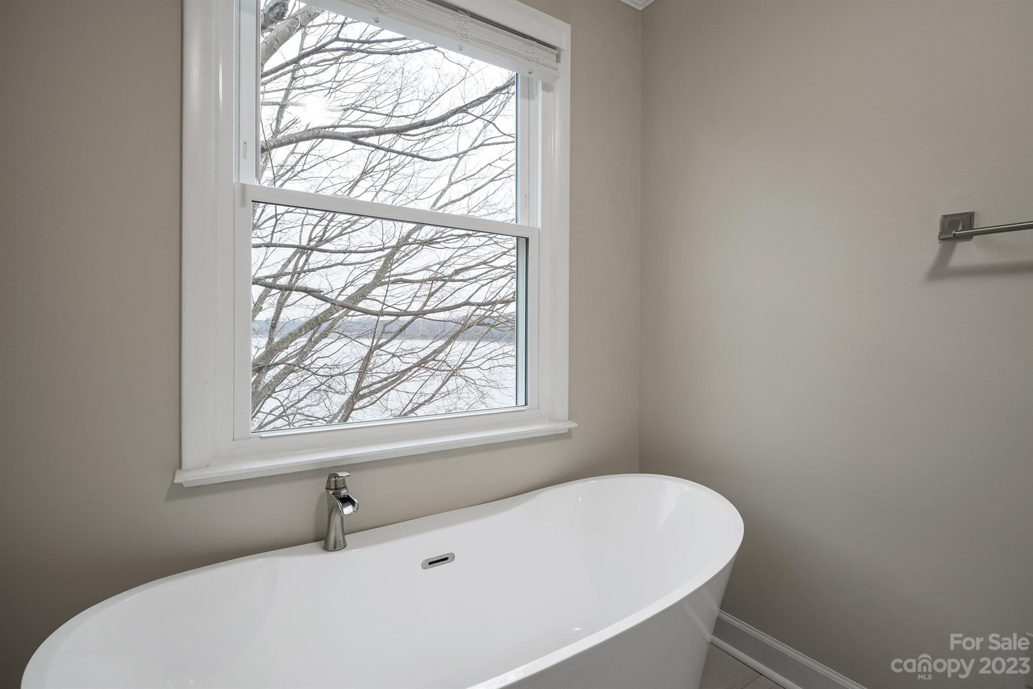 Emerald Point - Residential