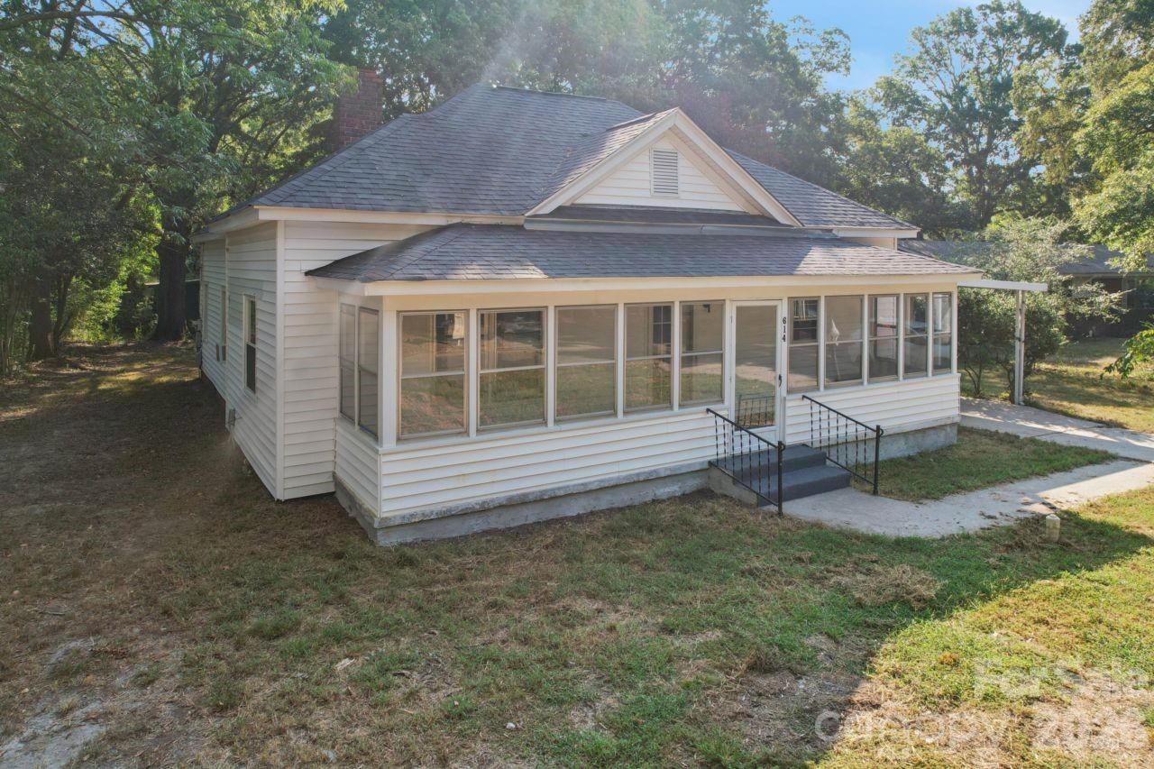 614 Hasty Street