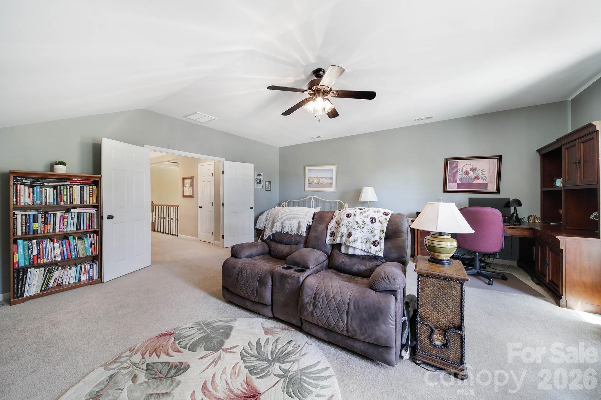 Lakepoint - Residential