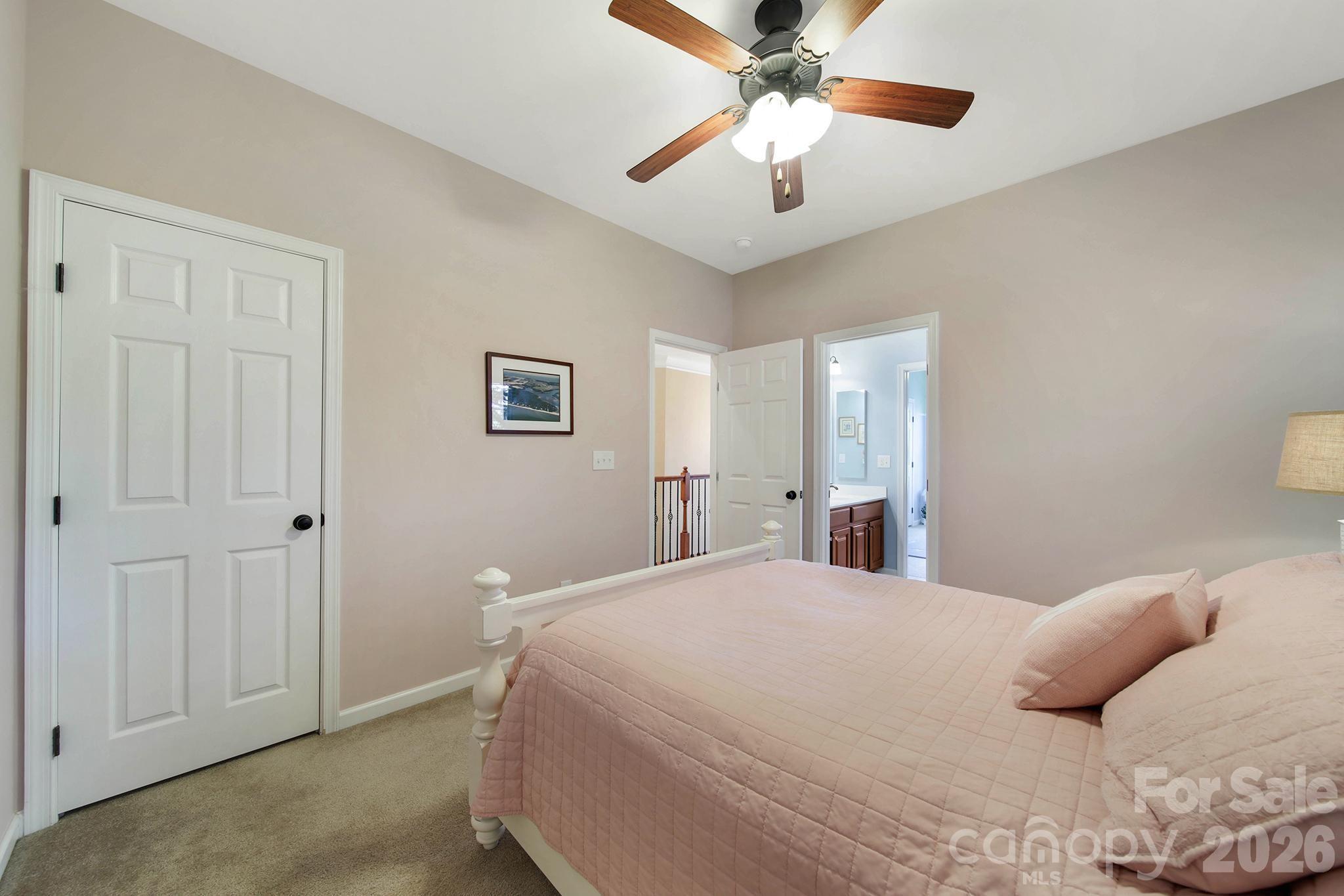 Lakepoint - Residential
