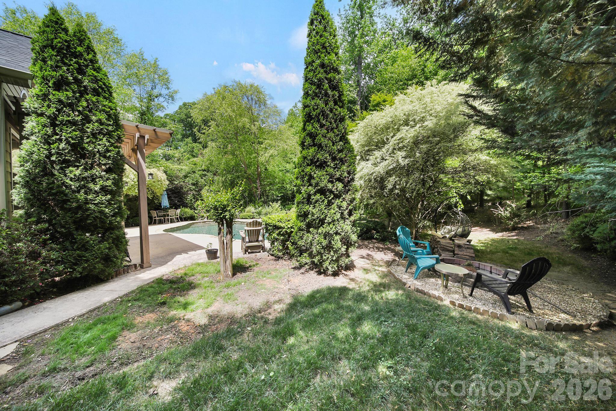 Lakepoint - Residential