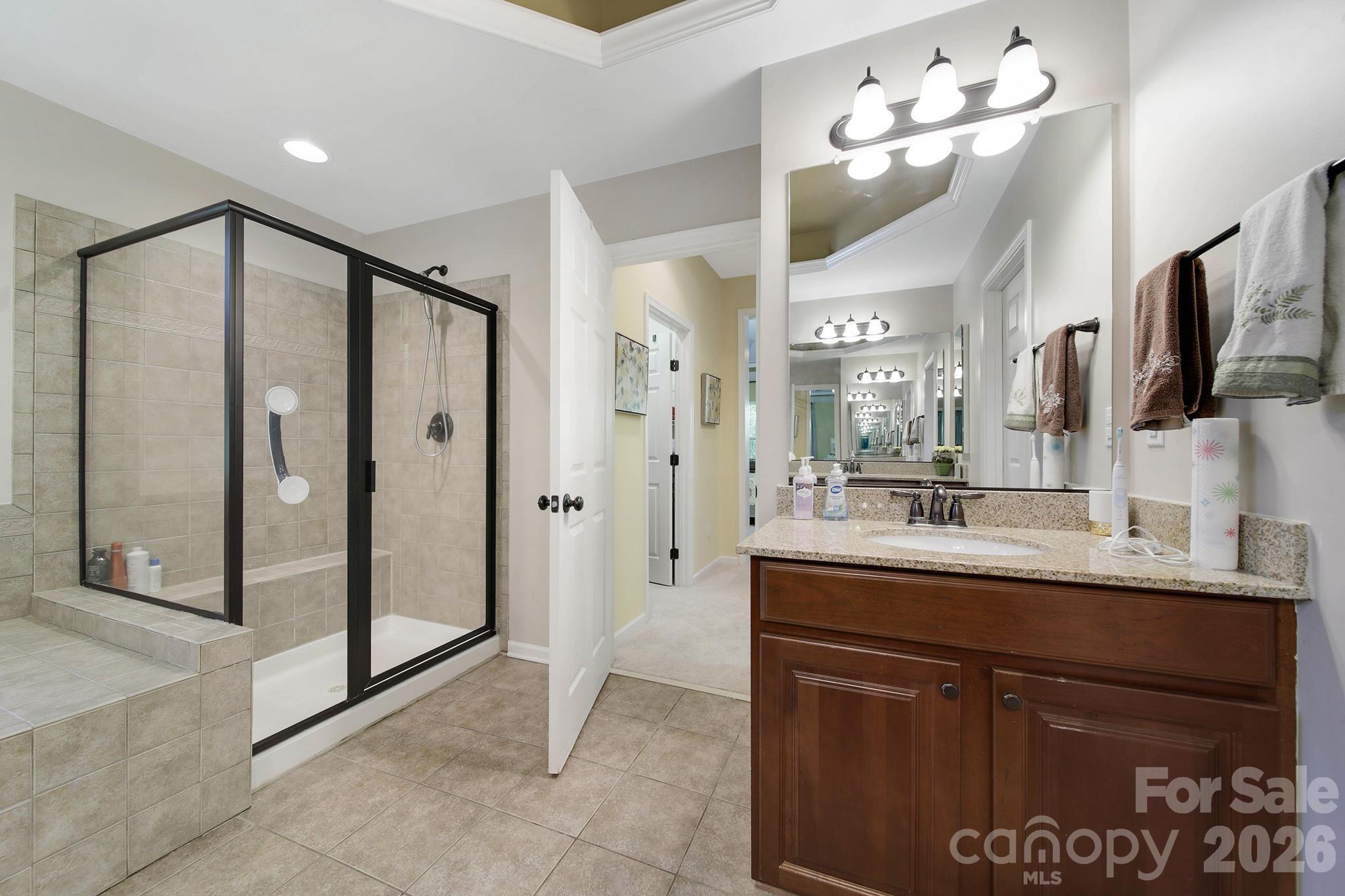 Lakepoint - Residential
