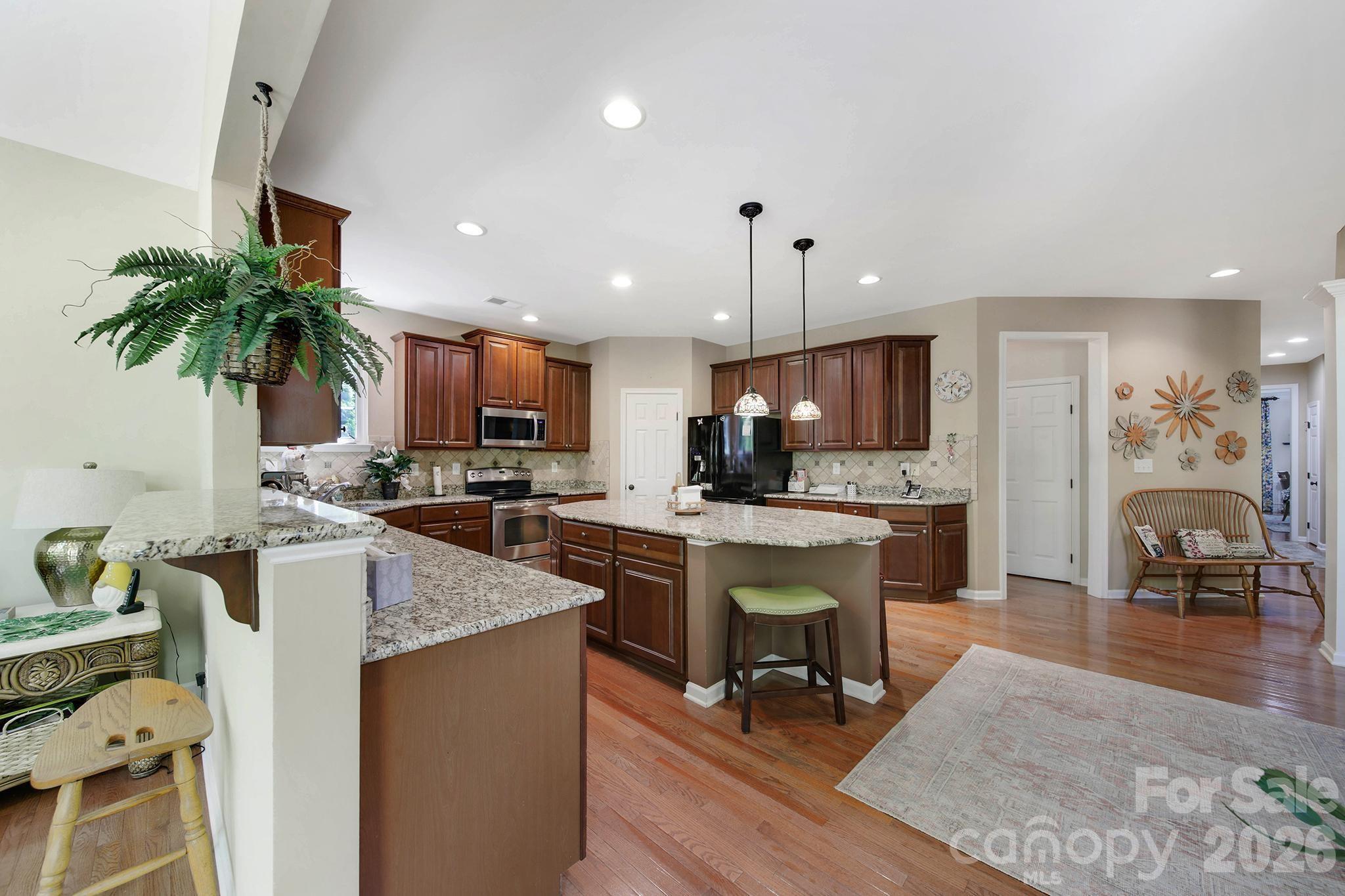 Lakepoint - Residential