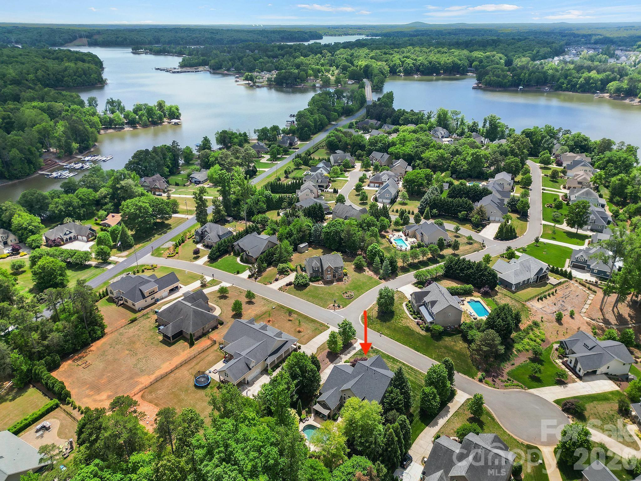 3012 Applewood Point Lane