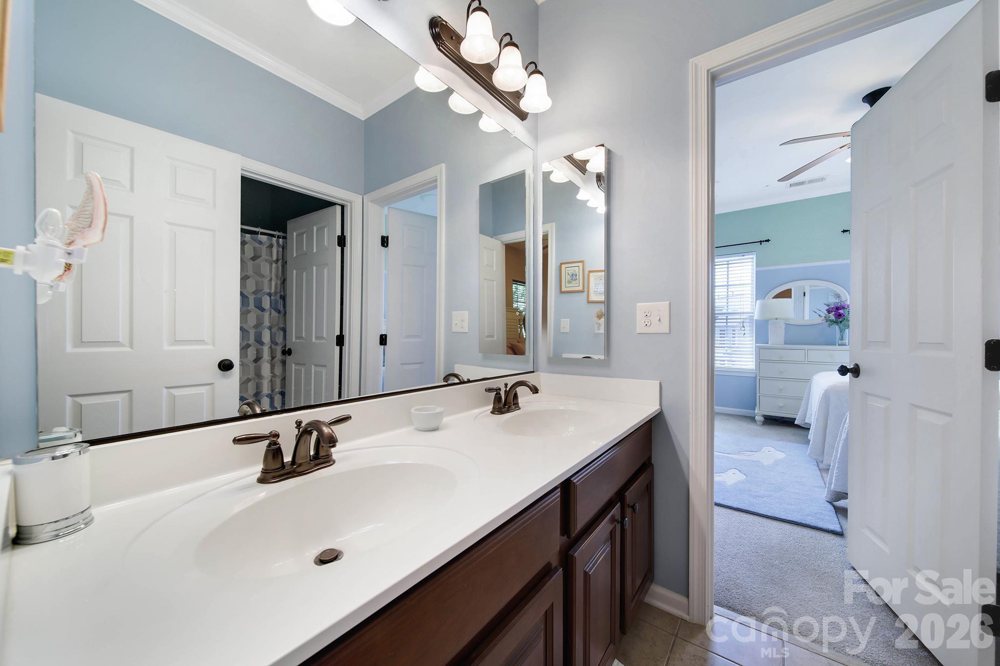 Lakepoint - Residential