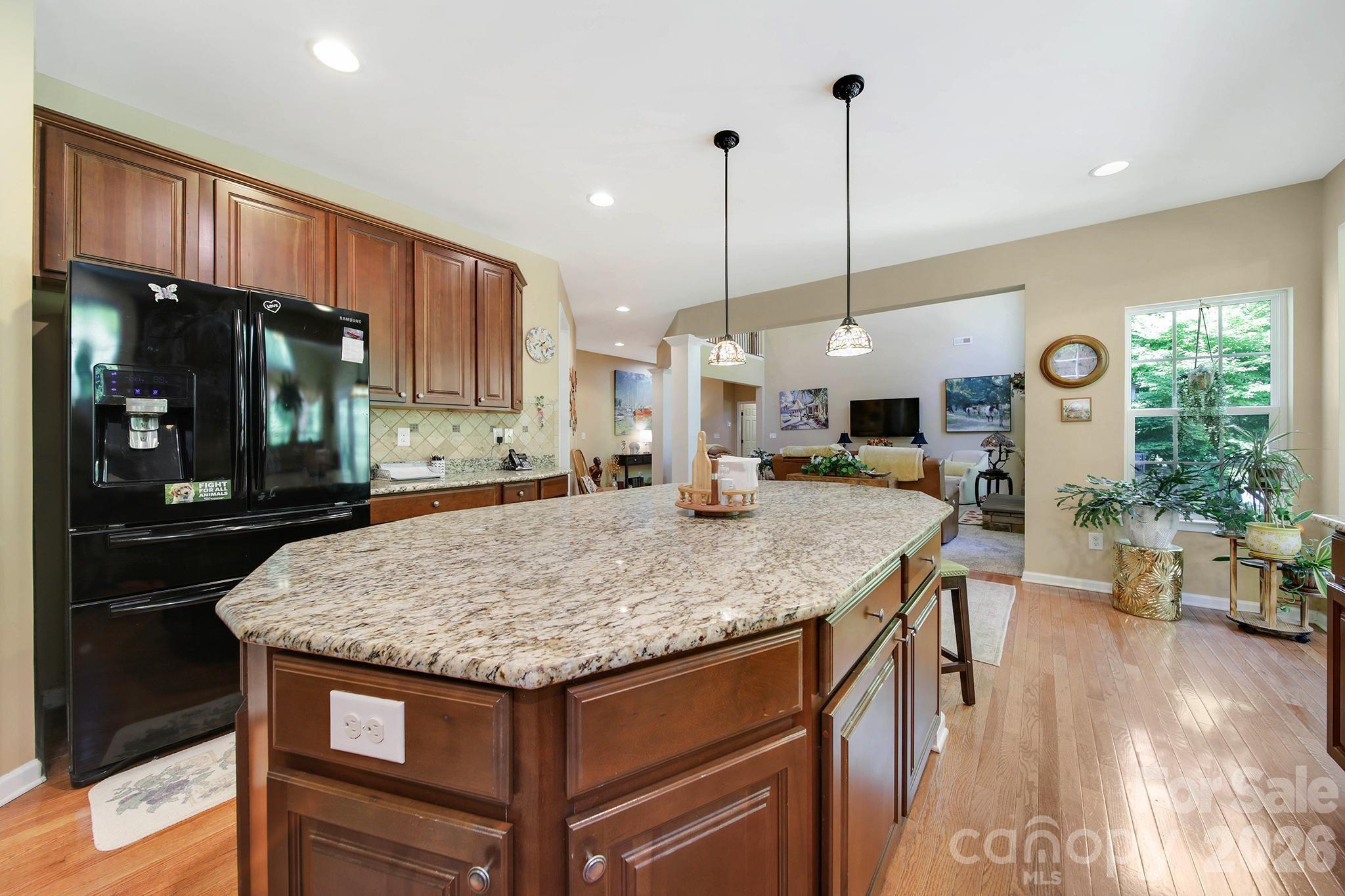 Lakepoint - Residential