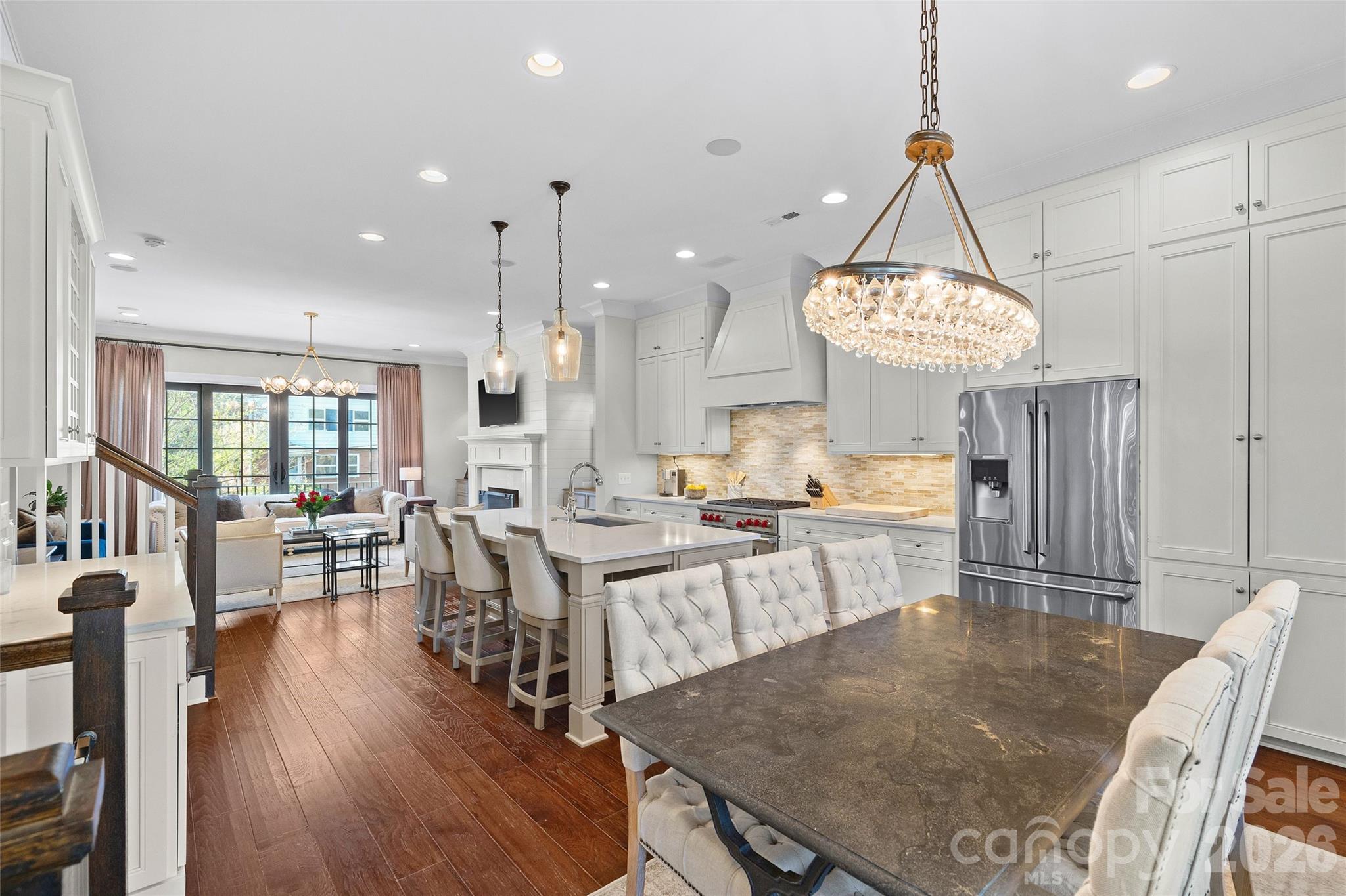 1624 Lombardy Circle