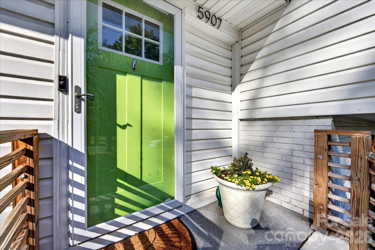 5907 Bluebonnet Road