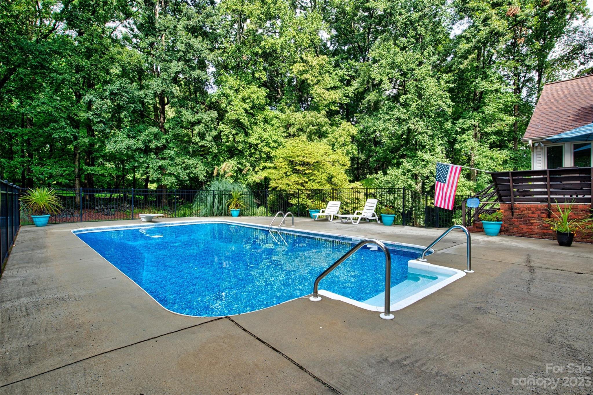 Mallard Head - Residential