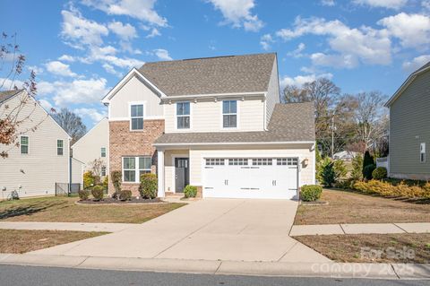 Photo of 1210 Longwall Lane, Matthews, NC 28104 (MLS # 4329128)