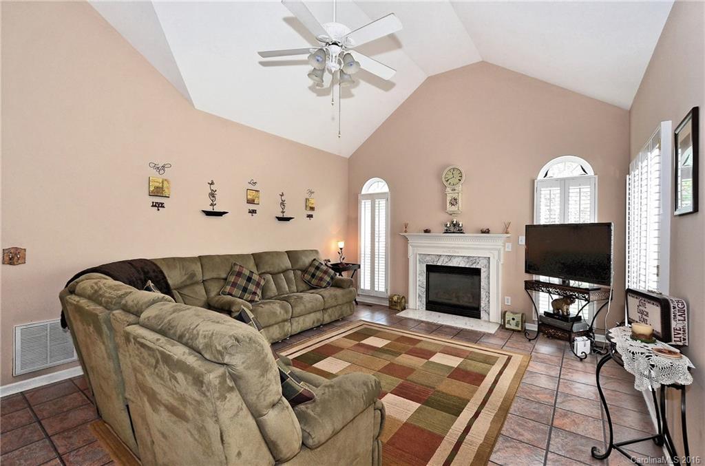 Gates At Waterside - Residential Lease