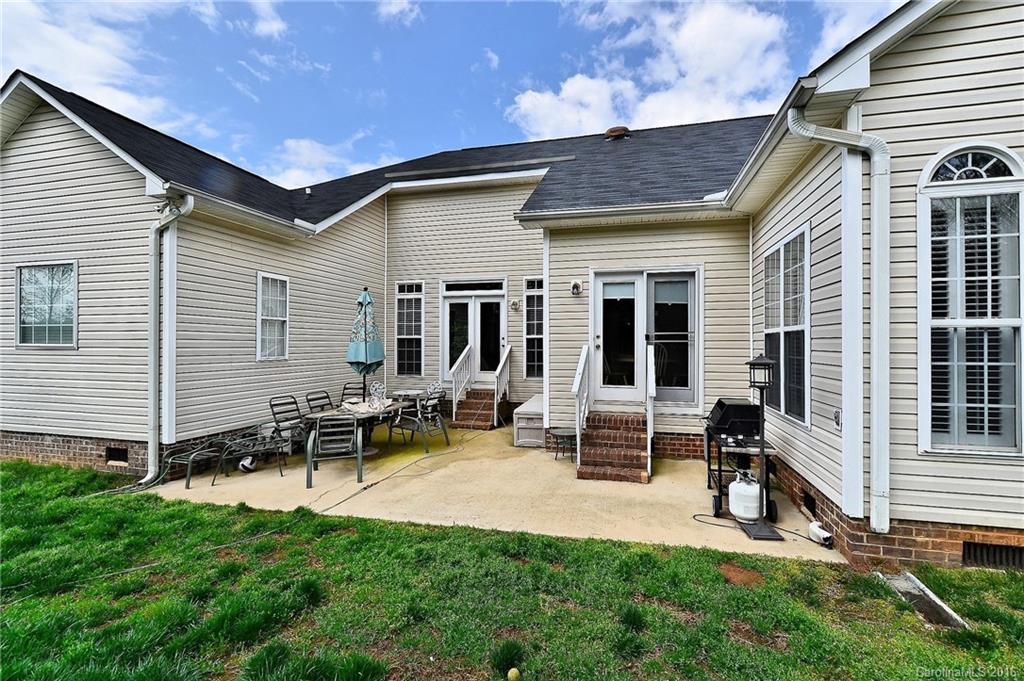 Gates At Waterside - Residential Lease