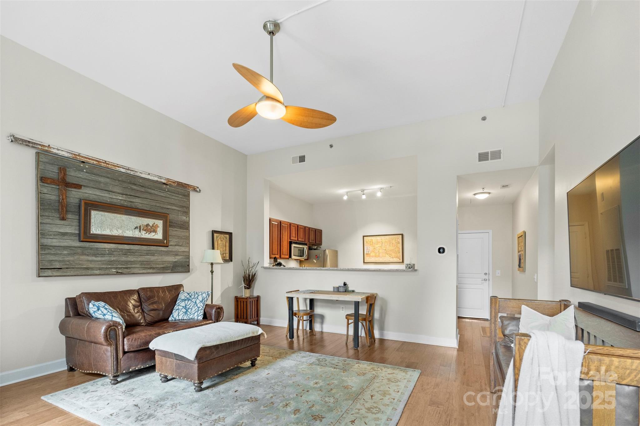 1315 East Boulevard 203