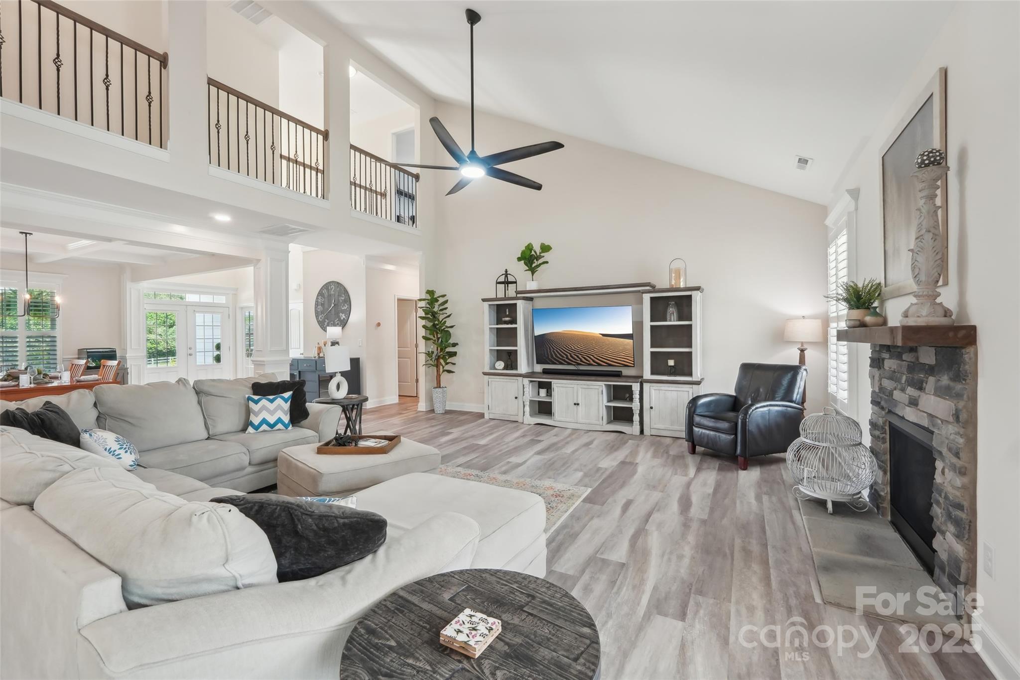 959 Robinson Road