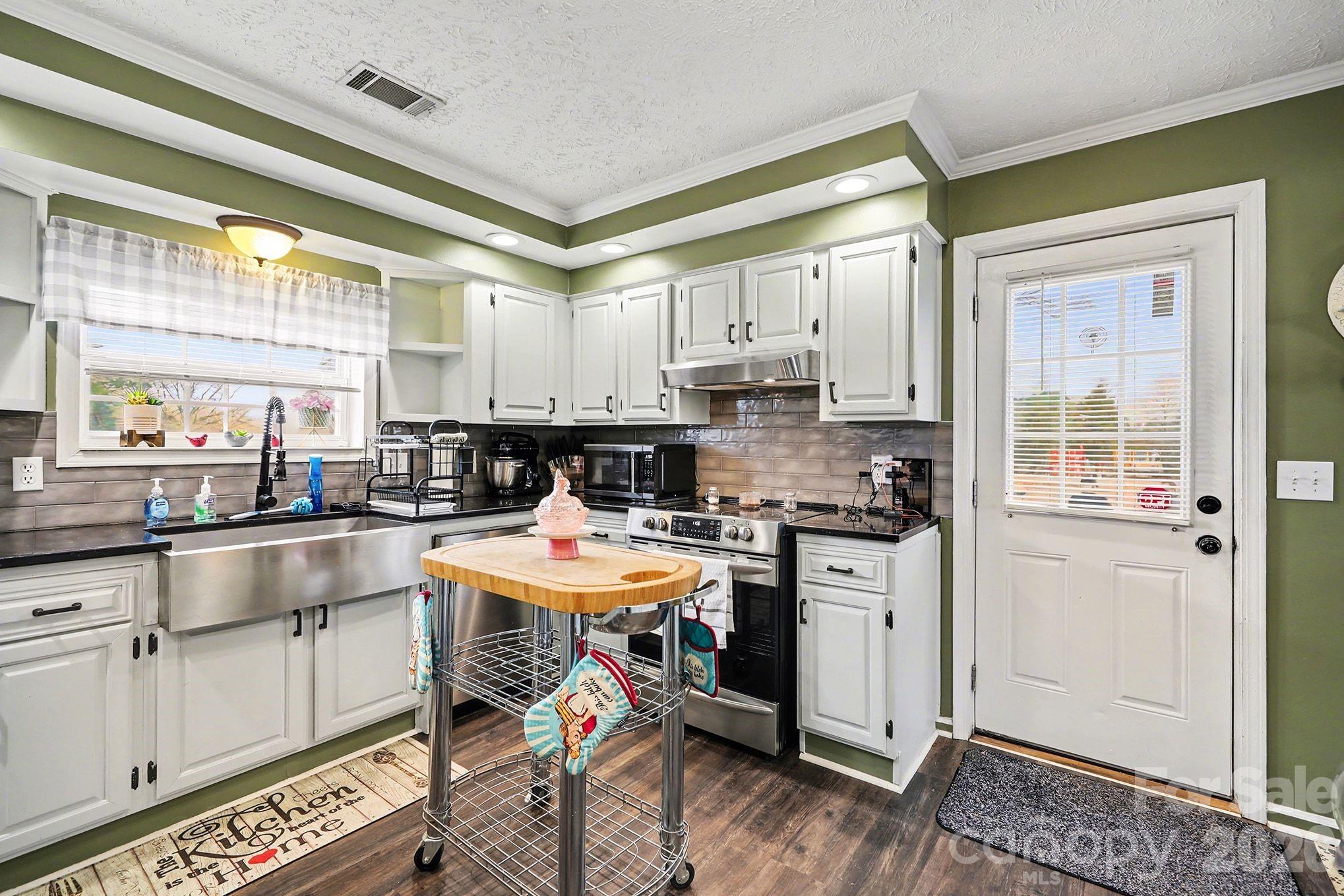 2166 Statesville Highway