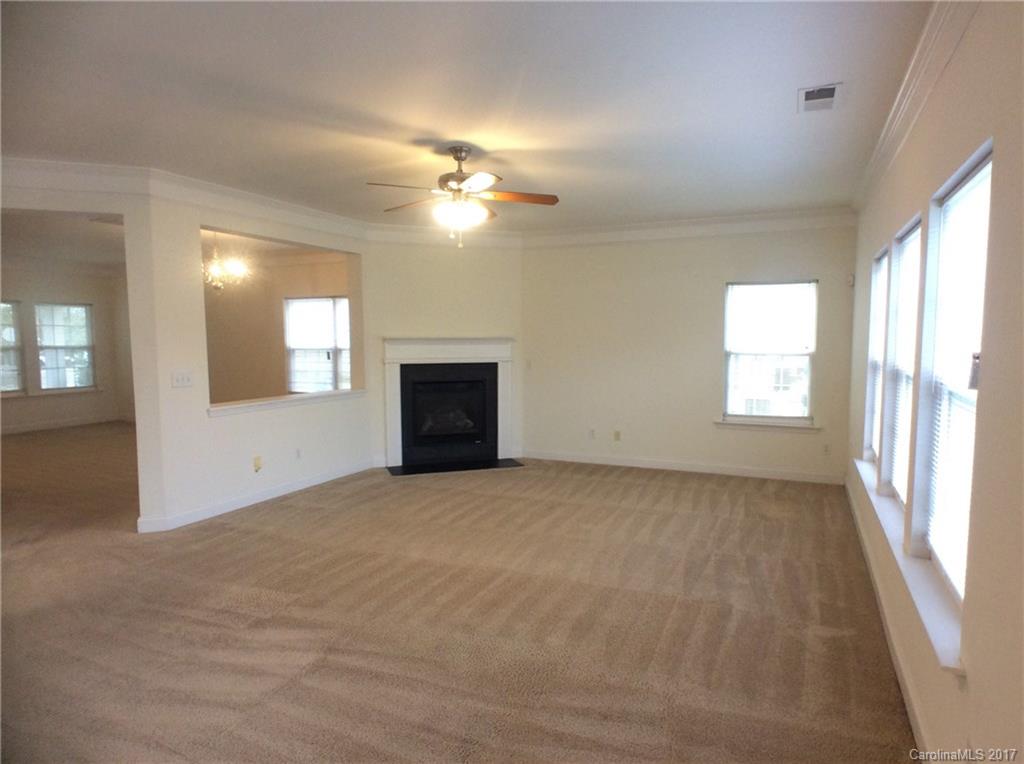 Hamilton Lakes - Residential Lease