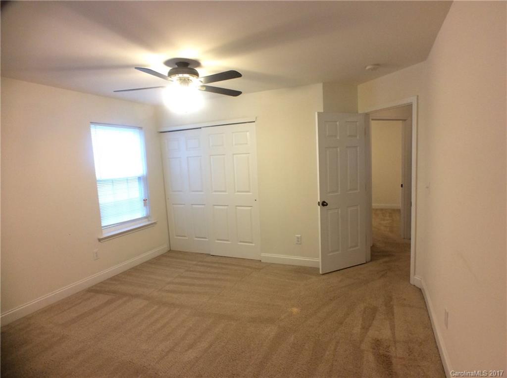 Hamilton Lakes - Residential Lease