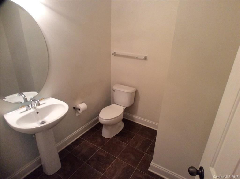 Hamilton Lakes - Residential Lease