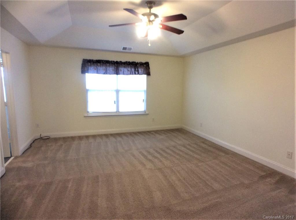 Hamilton Lakes - Residential Lease