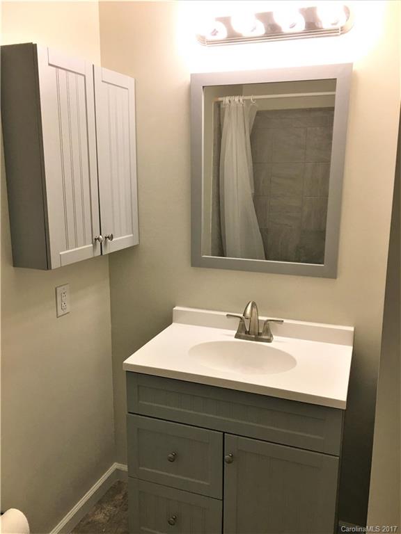 Royal Pines - Residential