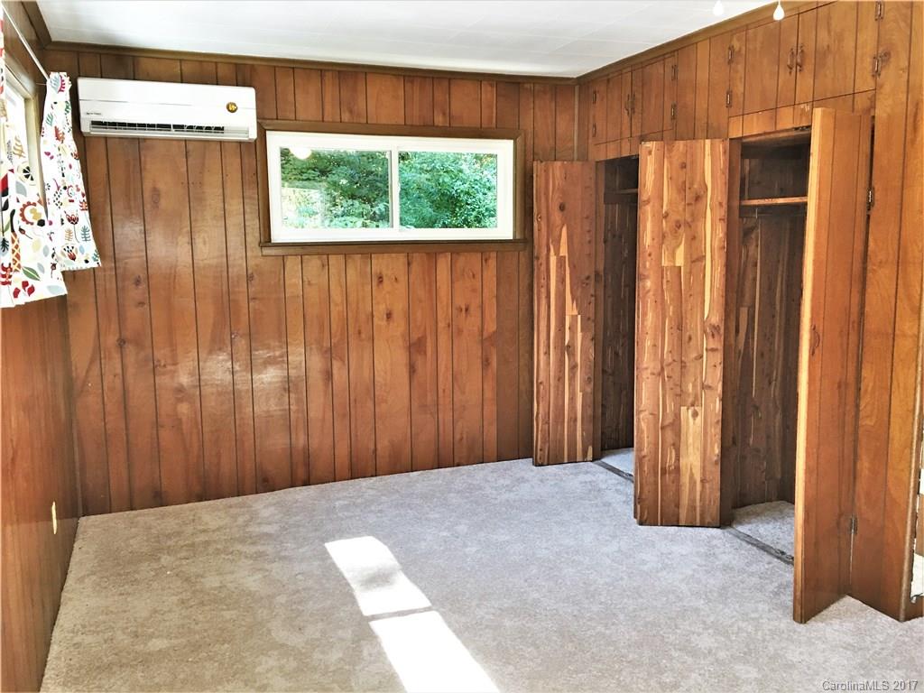 Royal Pines - Residential