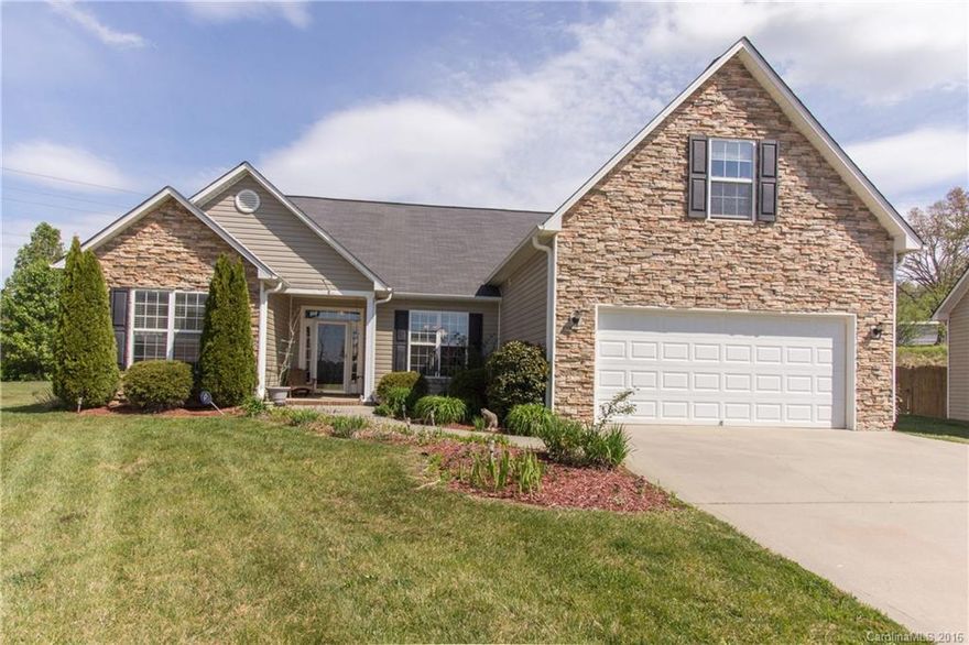 Beautiful home in TC Roberson school district. Open floor plan is great for entertaining. Hard wood floors through out.  Huge cedar lined walk in closet .   French doors on study, split bedroom plan, 2 car garage, larger lot, bonus room over garage, formal dining. HOA dues cover lawn mowing and trash. restrictions on file.