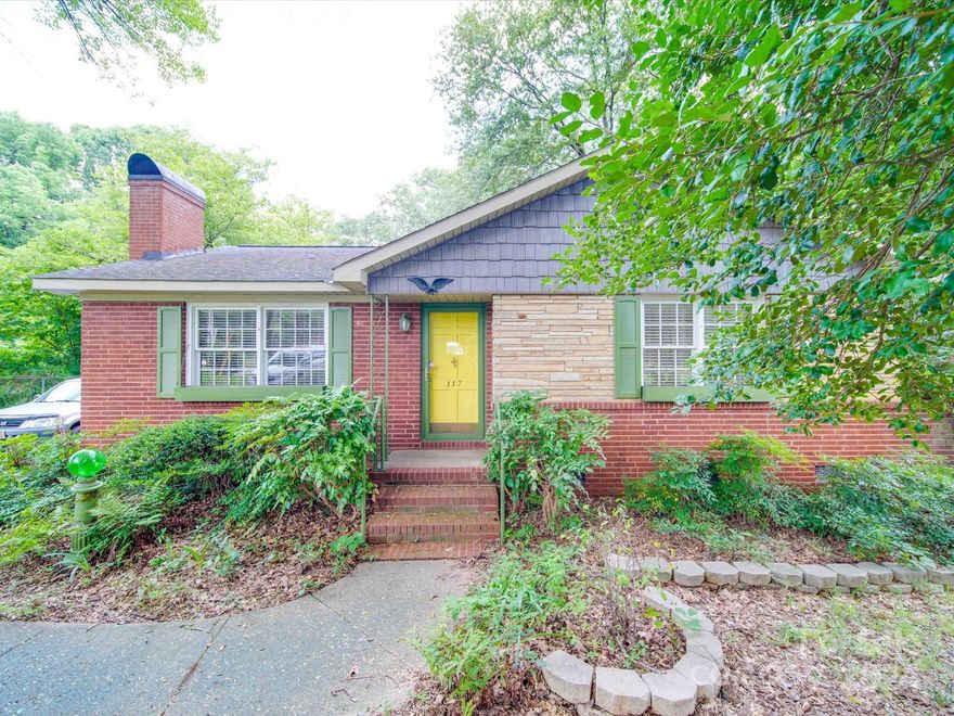 Are you an investor seeking a golden opportunity or a buyer ready to customize your dream home? Look no further! This beloved 3-bedroom, 1-bath home, nestled in a prime location near I-77, is the perfect canvas for your vision.
3 bedrooms are ideal for a growing family or potential rental income. and the one bathroom is ready for your modern updates. Enjoy from the screened porch, the peaceful mornings and cozy evenings, free from pests.
Perfect for commuters with easy access to I-77 and a wealth of shopping options just minutes away.
Strong sales in the area highlight this home's incredible potential and value. Don’t miss out on this chance to create your perfect space or make a smart investment in a desirable area. Schedule your showing today and imagine the possibilities!