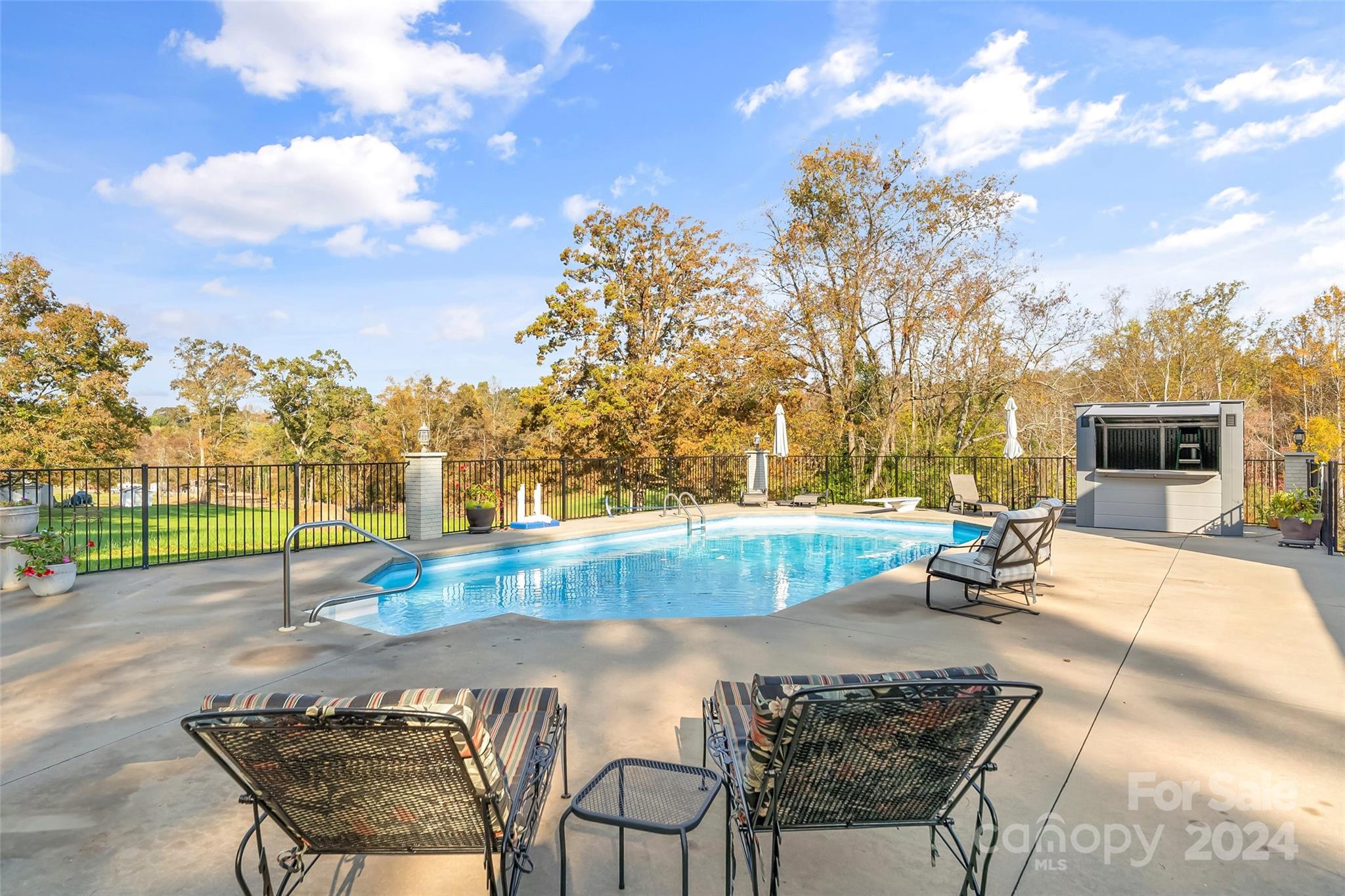 East Winds - Residential