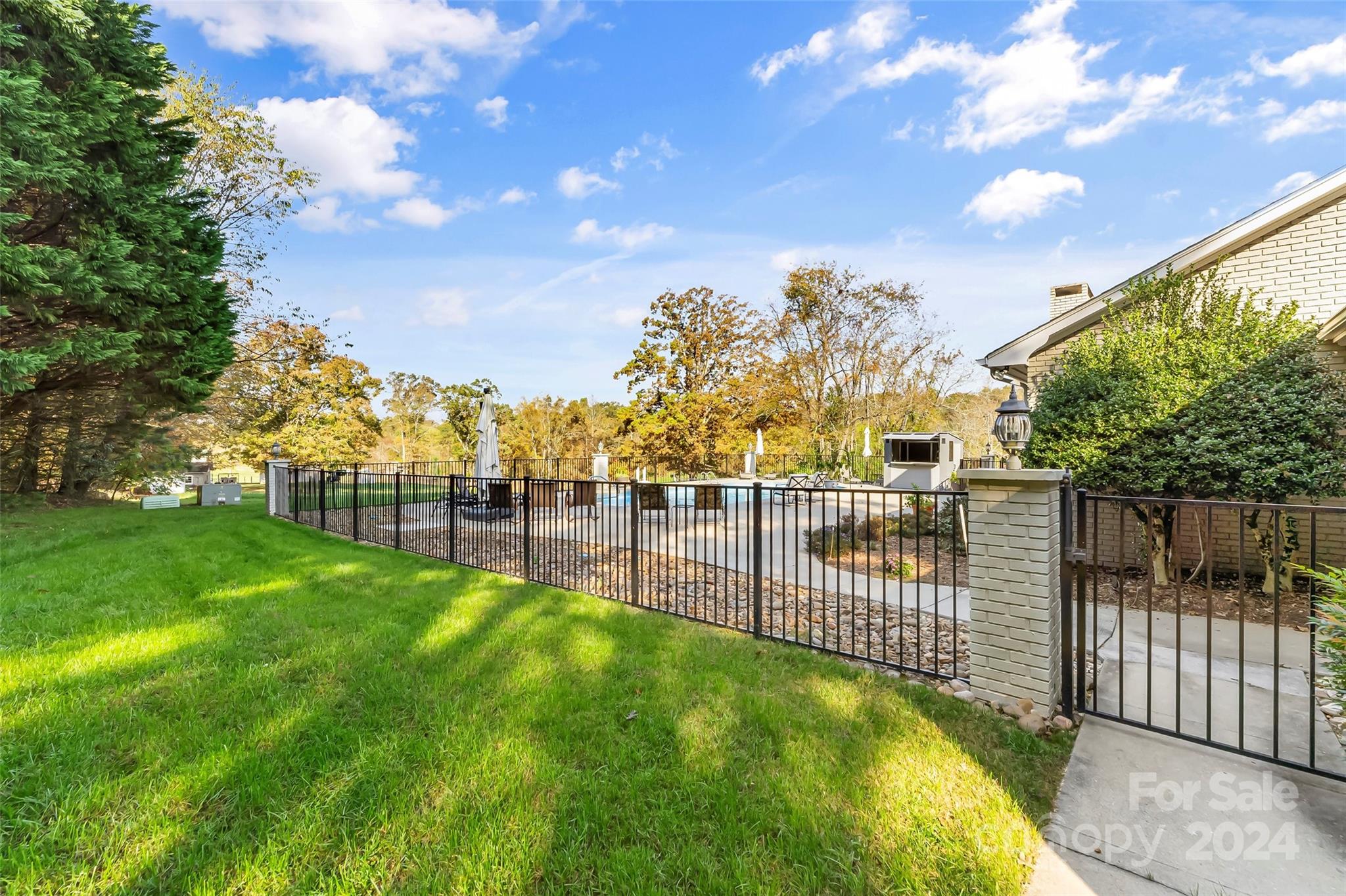 East Winds - Residential
