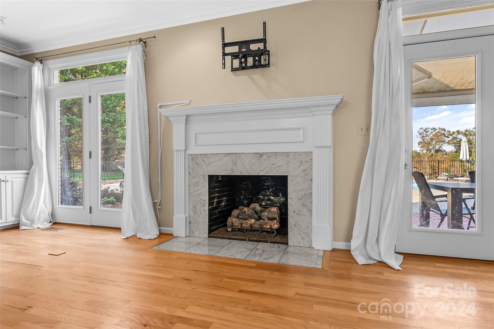 East Winds - Residential