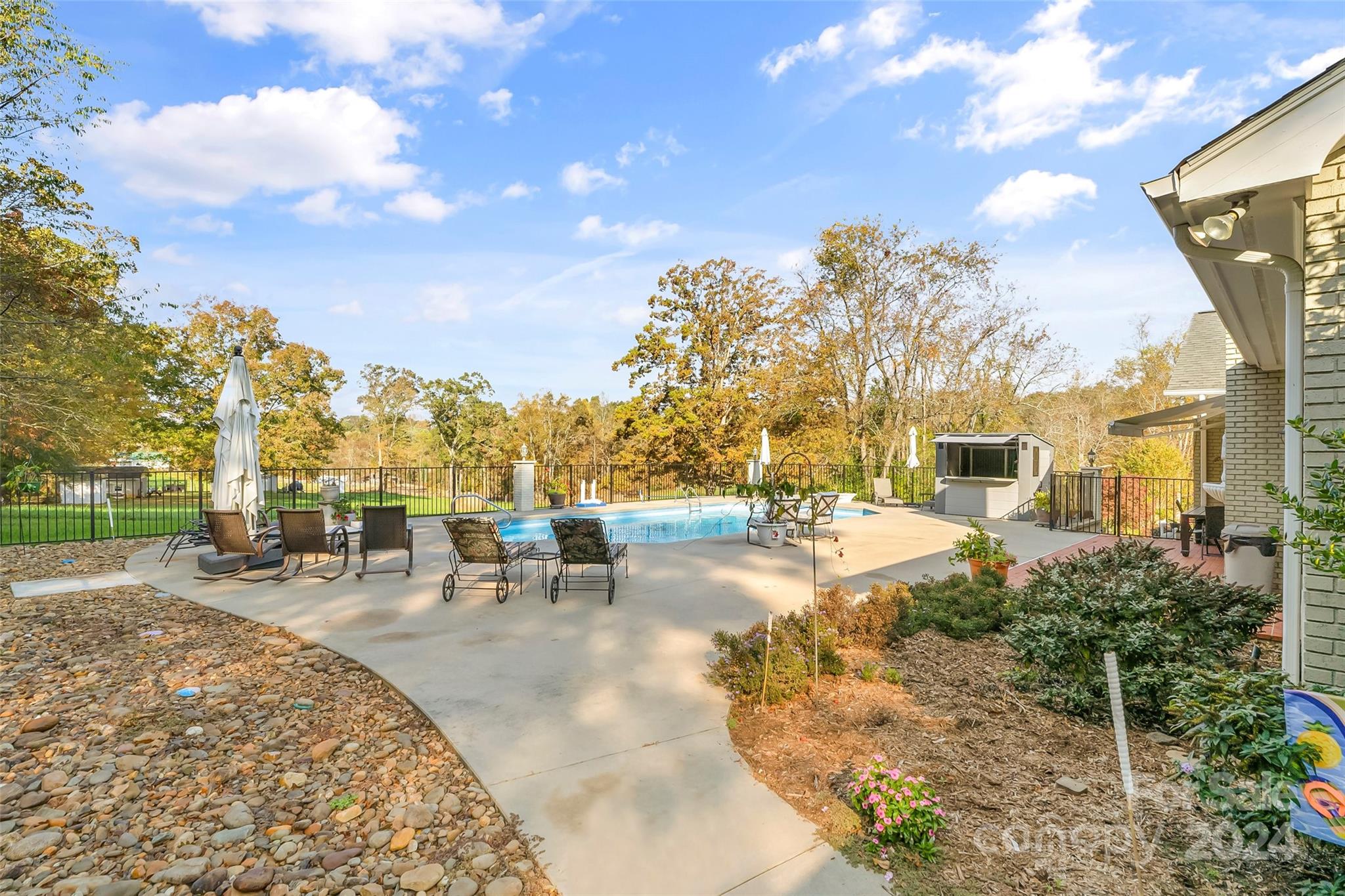 East Winds - Residential