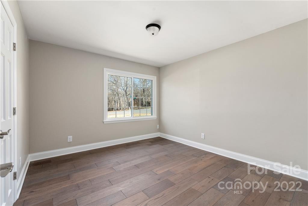 Knollwood - Residential