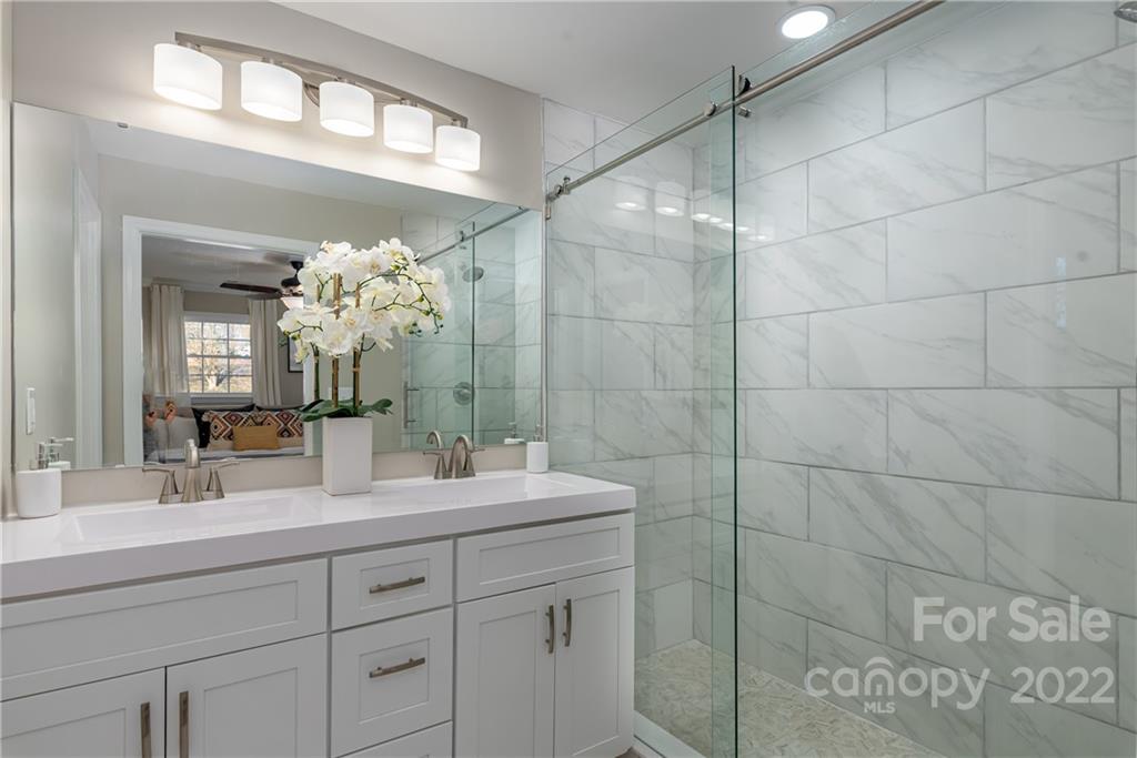 Knollwood - Residential