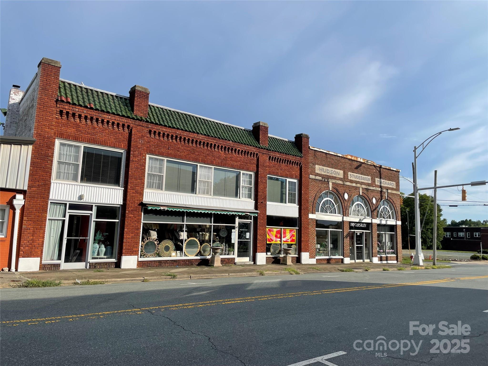 736 S Main Street