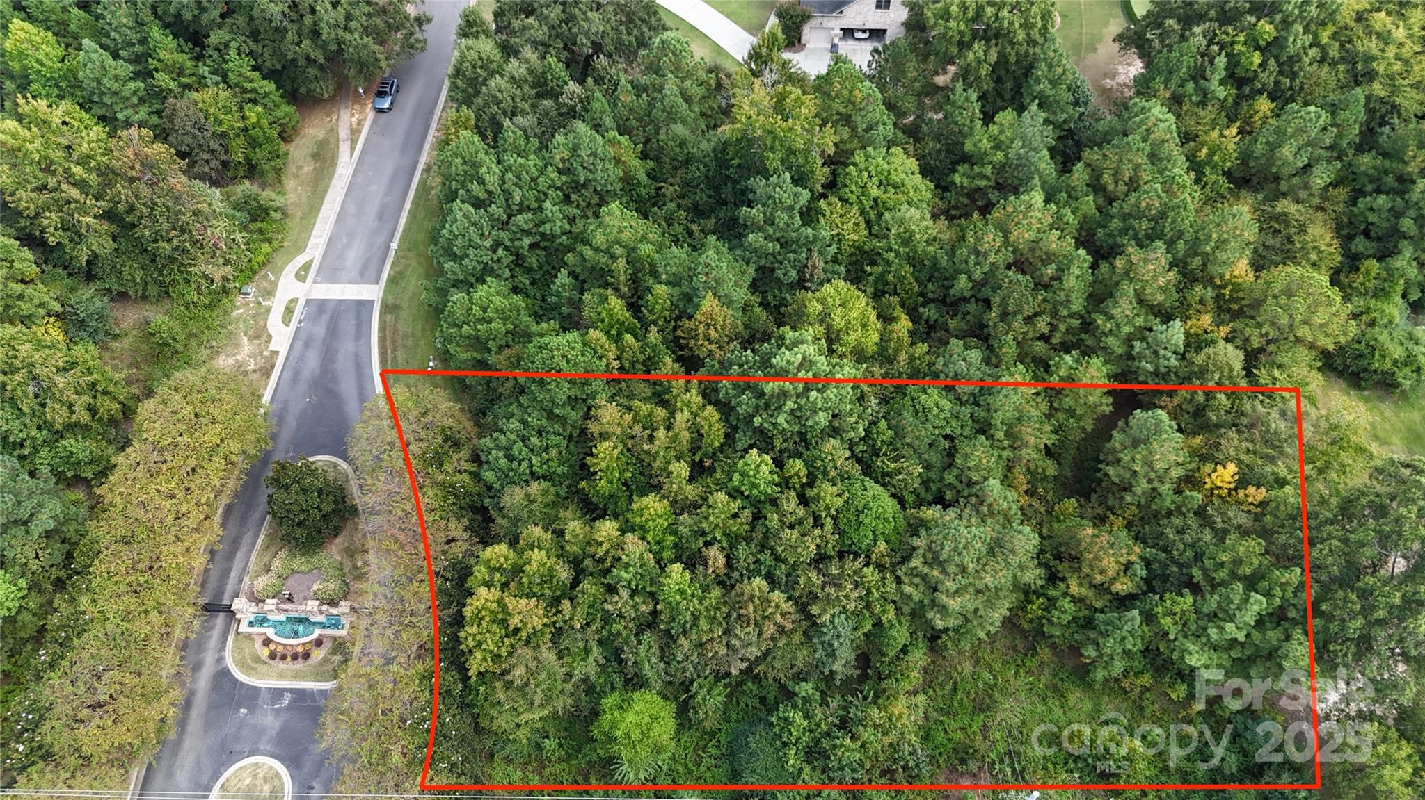 8335 Victoria Lake Drive