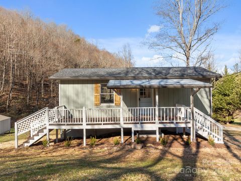 302 Cagle Cove Sylva NC 28779