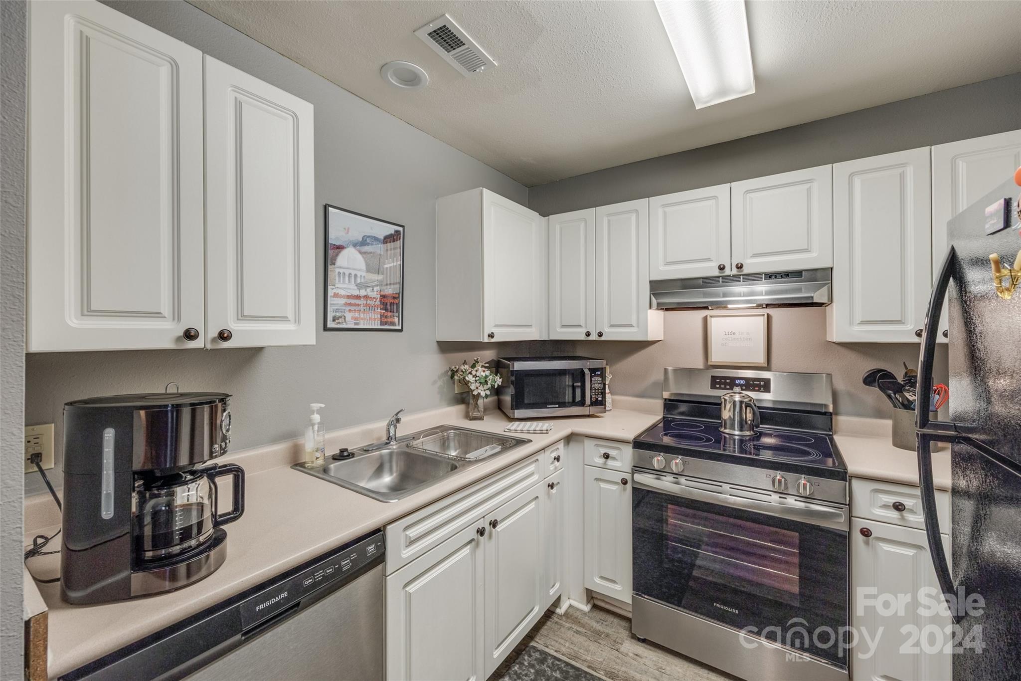 Hamiltons Bay - Residential