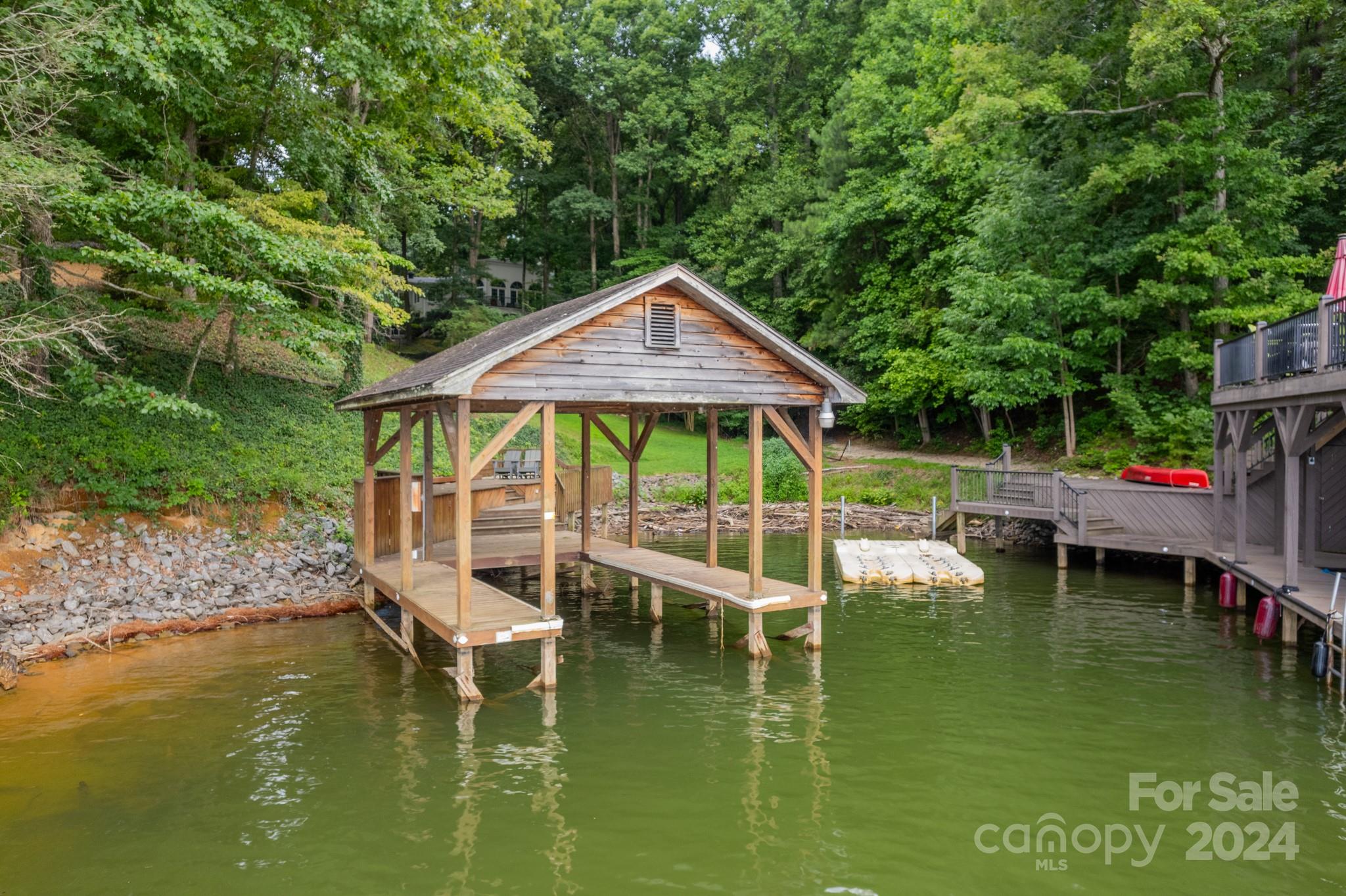 80 Fairview Farms Road