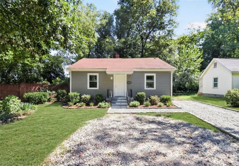 Photo of 2304 Kennesaw Drive, Charlotte, NC 28216 (MLS # 4424190)