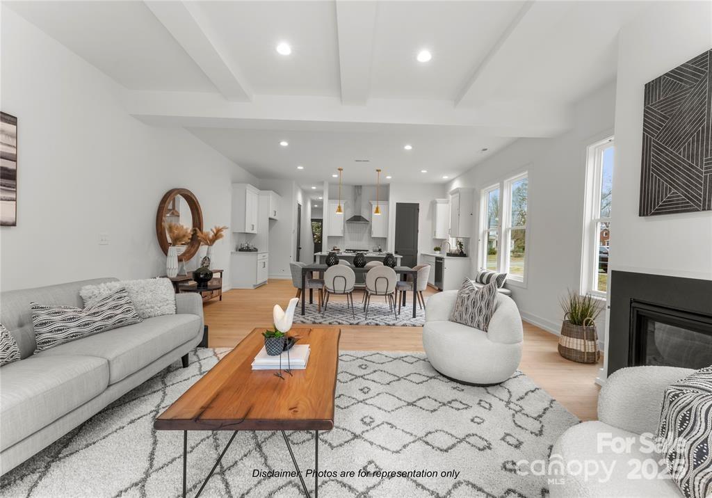 2025 Mandarin Boulevard