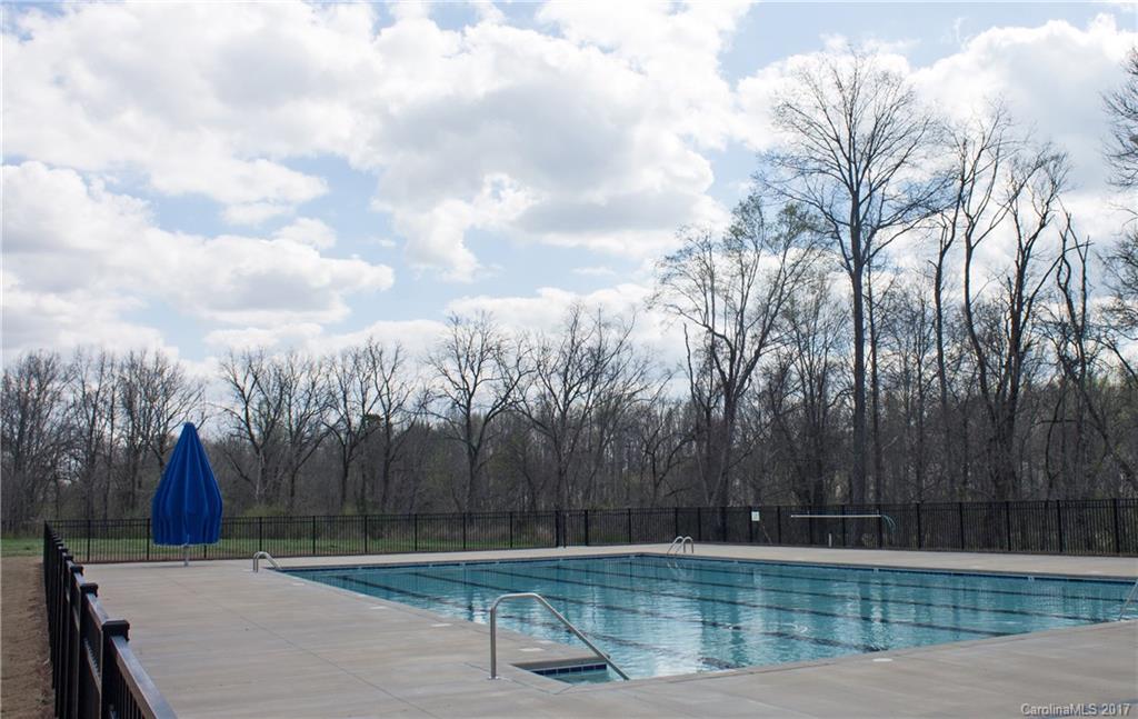 Waterford on the Rocky River - Residential