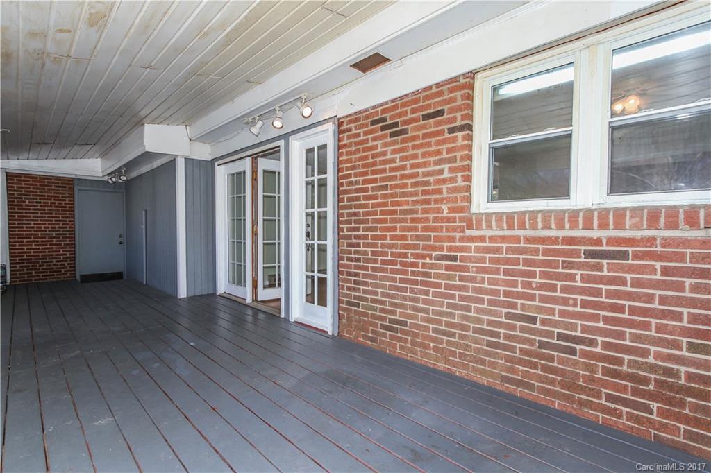 Royal Oaks - Residential