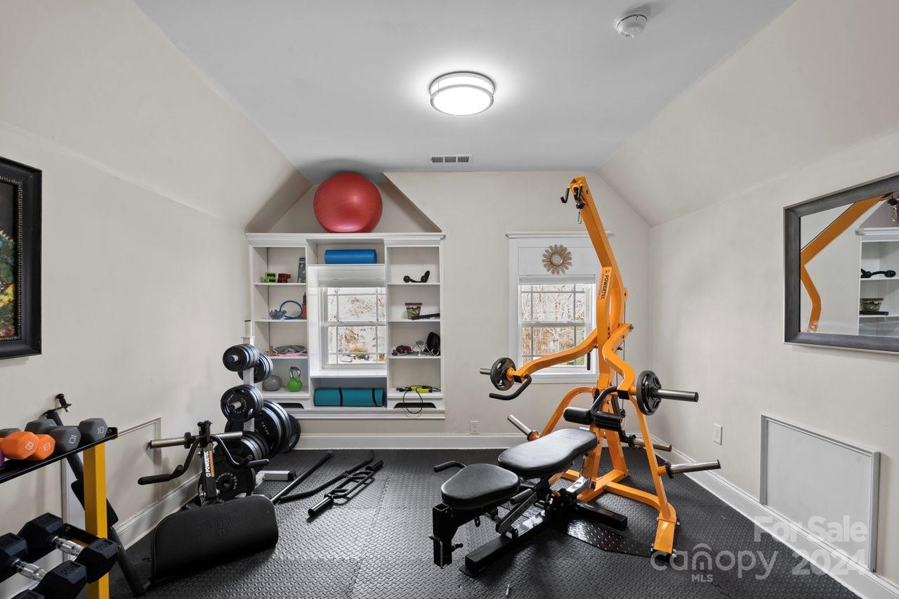 Lakeshore Estates - Residential