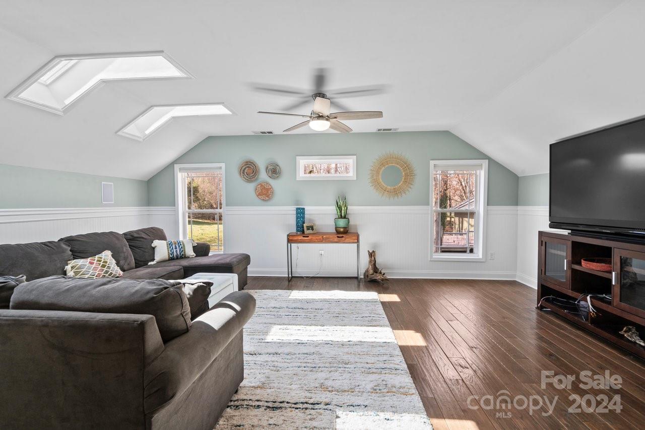 Lakeshore Estates - Residential