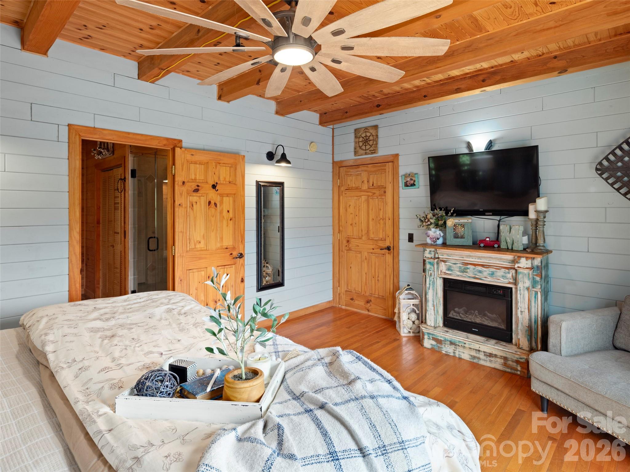 Cobblers Knob - Residential
